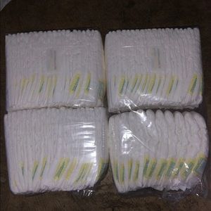 Newborn Pampers Swaddlers